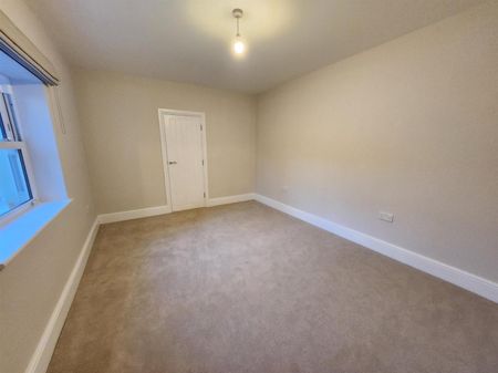 2 Bedroom Maisonette To Let - Photo 5