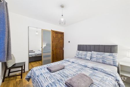 74 Gainsborough Drive, Belfast, BT15 3EL - Photo 5