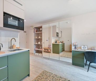 Studio to rent - Photo 1