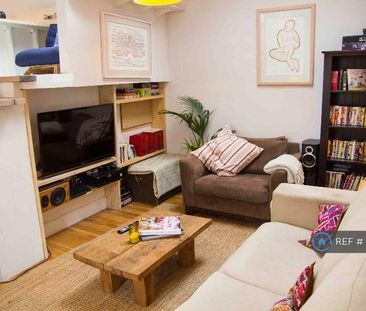 1 bedroom in a house share to rent - Photo 1