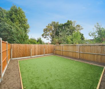 Fabulous Brand New one bedroom converted flat to rent - Photo 1