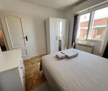 Calle de Navas del Rey, Madrid, Community of Madrid 28011 - Foto 4