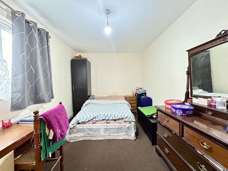 2 Bedroom Apartment To Let - Photo 4