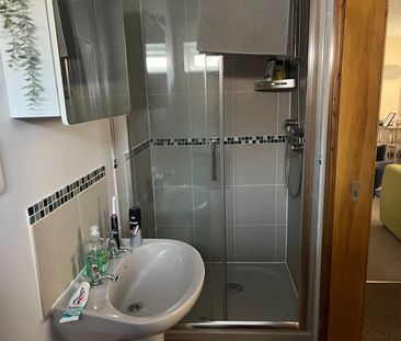 1 Bed Flat, Montpelier Road, NG7 - Photo 5