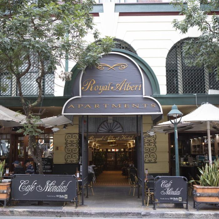 Fully furnished studio apartment located in the heart of Brisbane CBD - Photo 1