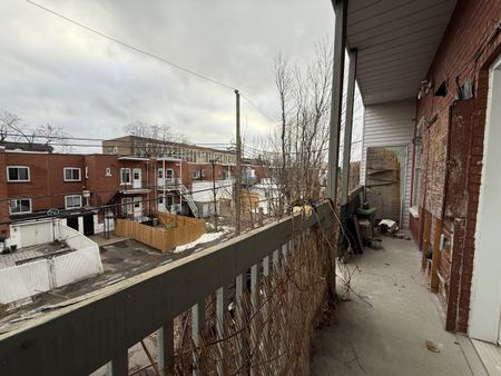 Charmant 4 ½ semi-meublé comprenant 1 chambre et un bureau, en plein centre de Verdun. - Photo 5