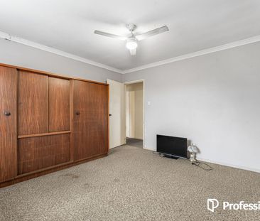 3 x 1 Home for Rent - High Wycombe - Photo 4
