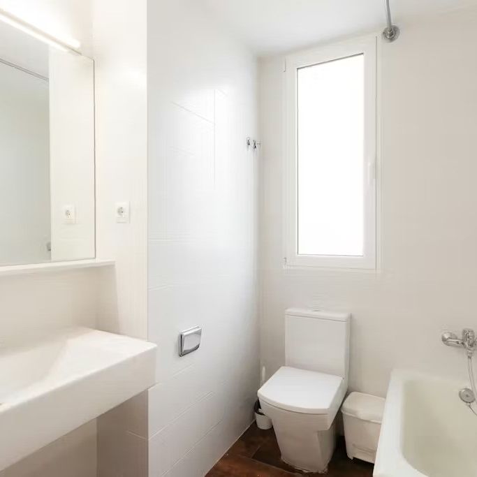 Carrer dHernán Cortés, Valencia, Valencian Community 46004 - Photo 1