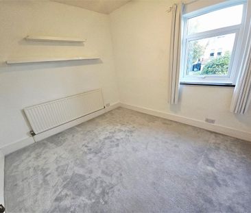 3 bedroom apartment to rent - Photo 2