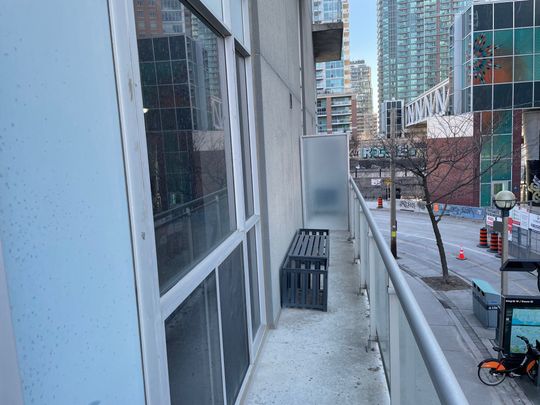 For Lease - 1029 King Street Unit# 208, Toronto, Ontario - Photo 1