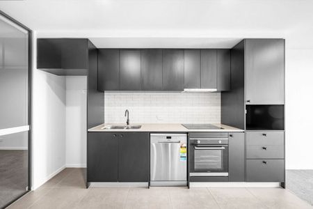 615/90 Swain Street, Gungahlin - Photo 4