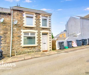 2 bedroom end of terrace house to rent - Photo 3