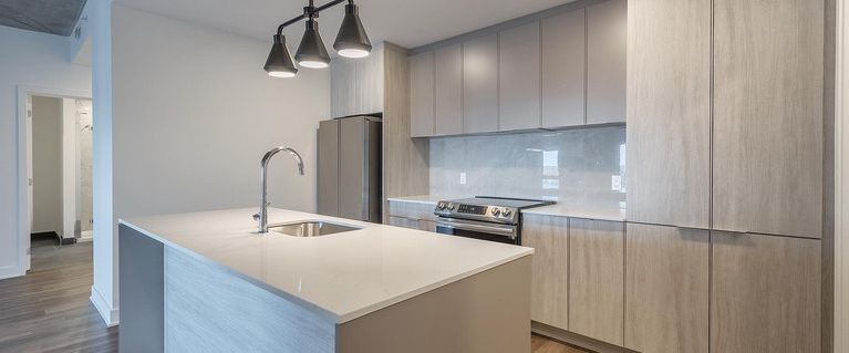 Le James Laval | 3990 Boulevard Saint-Elzéar O, Laval - Photo 1