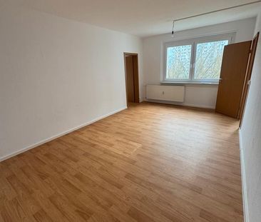 2-Zimmer-Wohnung in Hohenschönhausen ab 01.12.2025 - Photo 1