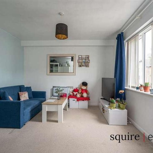 Alexandra Road, Hemel Hempstead, HP2 - Photo 1