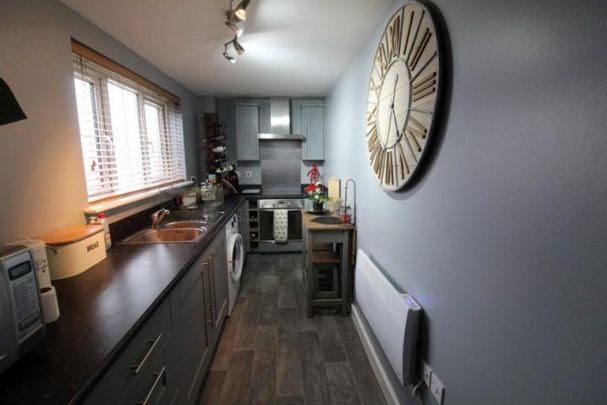 Broadlands View, Pudsey - Photo 1