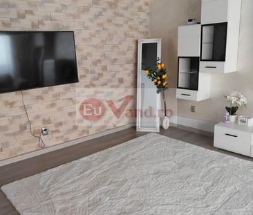 Închiriază Apartament 4 camere Micro 14 - Fotografie 2