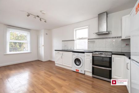 3 bedroom flat to rent - Photo 3