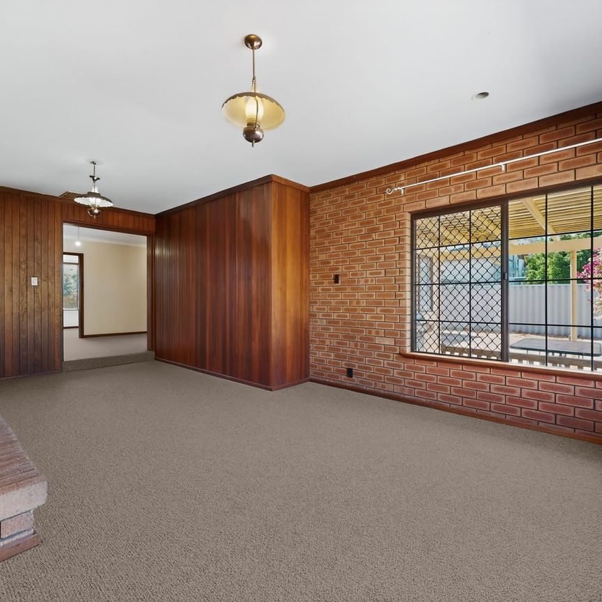 3 X 1 Spacious Family Home - Photo 1