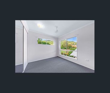 MODERN 2 BEDROOM, TOP FLOOR UNIT! UNFURNISHED - Photo 3