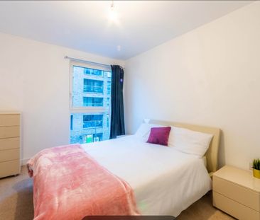 Room in a Shared Flat, Whiting Way, SE16 - Photo 4