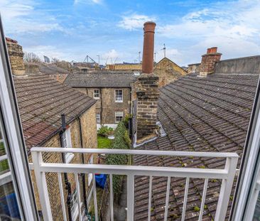 3 bedroom flat to rent - Photo 2