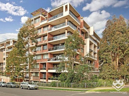 One Bedroom Plus Study Apartment - Photo 1