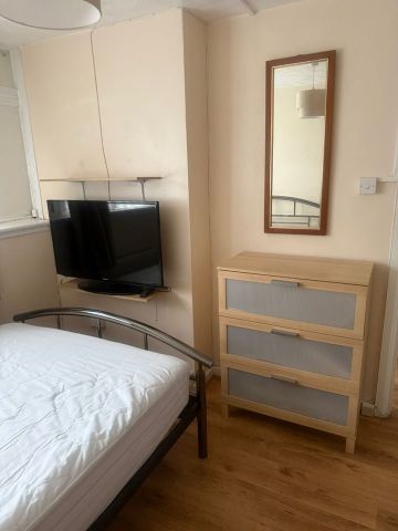 Room in a Shared Flat, Flack Court, E10 - Photo 3