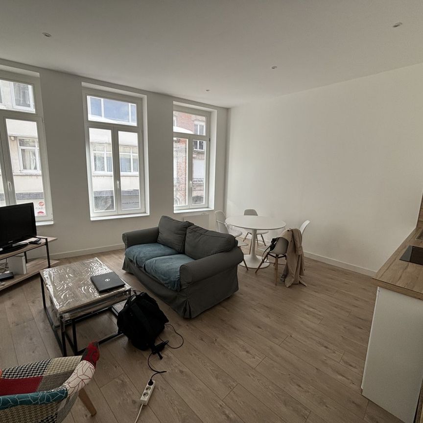 Location Appartement 2 pièces 41m² LILLE 59000 - Photo 1