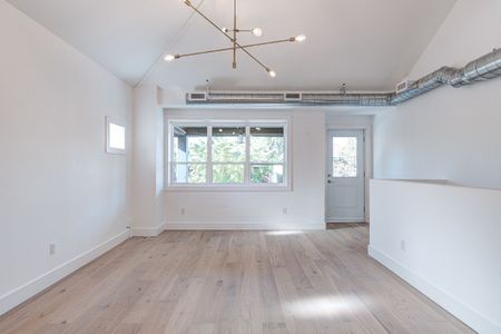 For Lease - 87 Hammersmith Avenue Unit# Upper, Toronto, Ontario - Photo 3