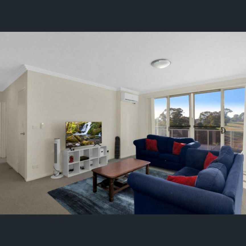 Modern apartment in the heart of St Marys!!!! - Photo 1