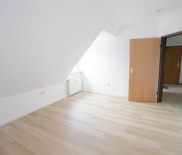 Hundsmühlen - Hunoldstraße: 2-Zimmer-DG-Wohnung, der Besichtigungst... - Photo 6