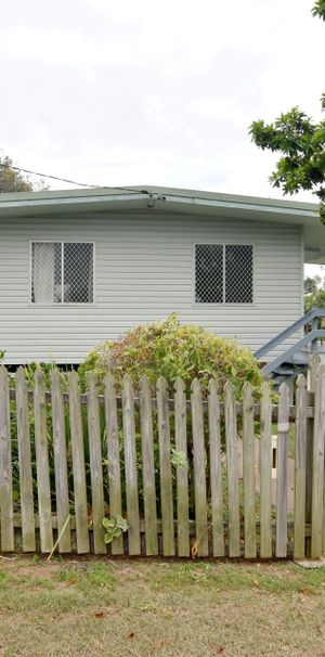 BREAK LEASE :: NEAT HOME ON CORNER BLOCK - Photo 1