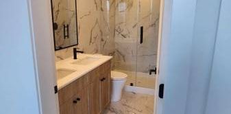 2Bed 2Bath with Solarium - Photo 2