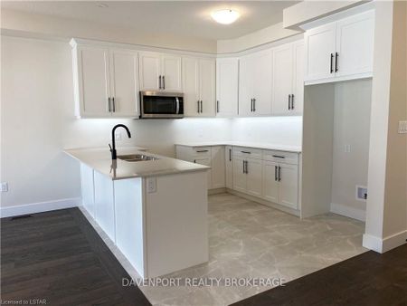 For Lease - 18 Julie Crescent, London South, Ontario - Photo 2