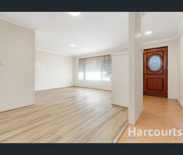 4 Fisherton Circuit, Kinross, WA 6028 - Photo 1