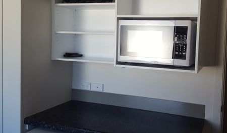 Furnished Studio Unit - Photo 4