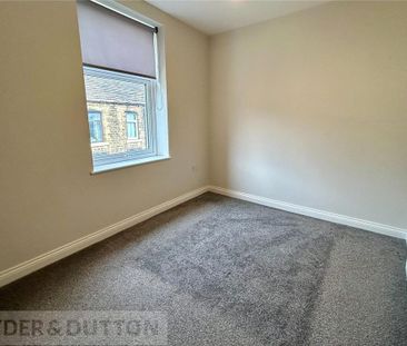 2 bedroom end of terrace house to rent - Photo 2