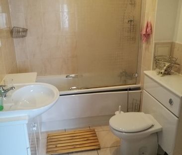 Room in a Shared Flat, Bridge Court, E14 - Photo 5