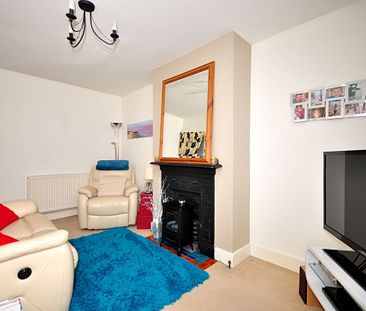 2 bedroom terraced house to rent - Photo 5