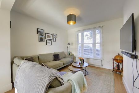 2 bedroom terraced house to rent - Photo 2