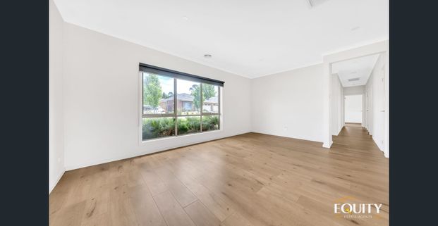 Lifestyle and Location – 1 Riversdale Mews Available Now - Photo 1