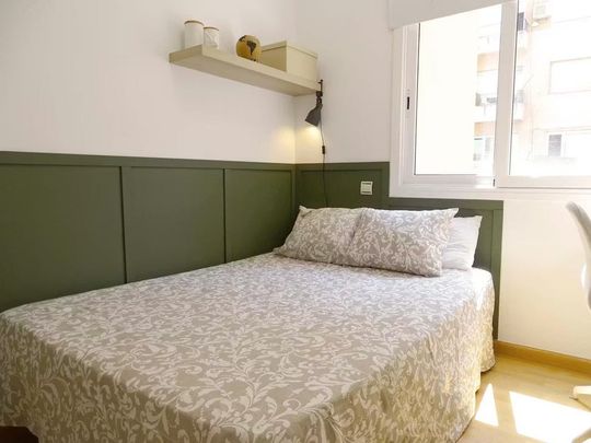 Carrer de Lincoln, Barcelona, Catalonia 08006 - Photo 1