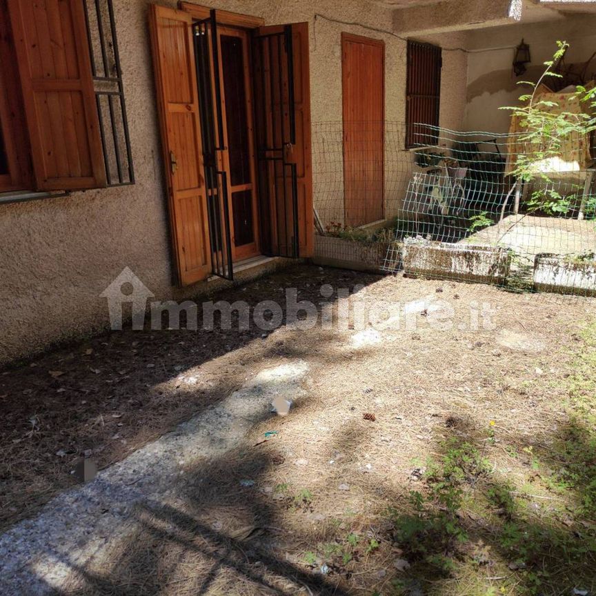 Trilocale via delle Fragole 6, Camigliatello Silano, Spezzano della Sila - Photo 1