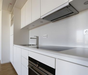 Moderne 2-Zimmer-Wohnung mit Loggia im 2. OG - kompakt und stilvoll - Foto 2