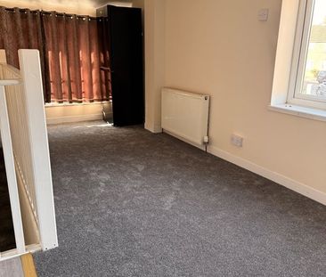 2 Bed Terraced House, Mangrove Road, LU2 - Photo 4