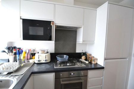 2 bedroom flat to rent - Photo 5