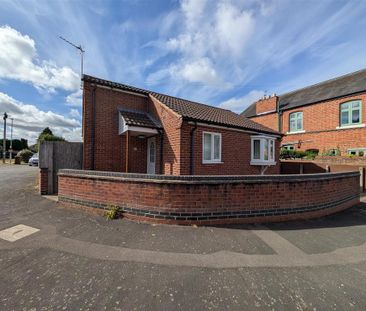 1 bedroom detached bungalow to rent - Photo 1