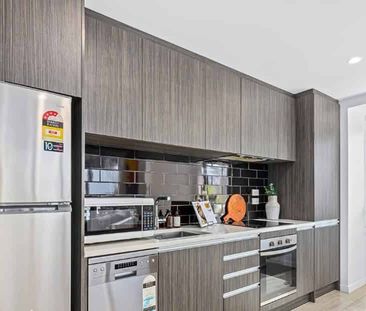 Spacious 2 bedroom apartment in prime location!! - Photo 4