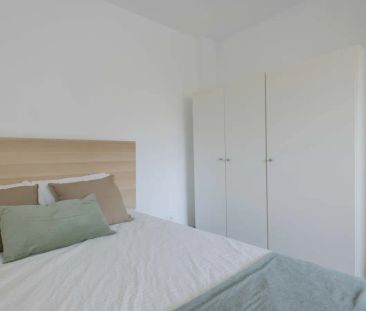 Room in a shared 4-bedroom apartment for rent in Jaume Roig perfect... - Photo 1